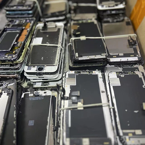Қолданылған iPhone LCD экрандары